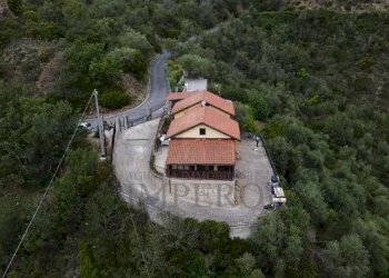 foto drone - Casa indipendente Località Piantairoli, Apricale - foto 18