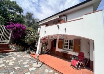 IN361_Villa_con_giardino_parcheggio_auto (14).jpeg - Independent house Lerici - photo 6