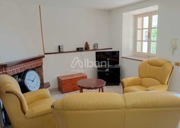 IN361_Villa_con_giardino_parcheggio_auto (2).jpeg - Independent house Lerici - photo 11