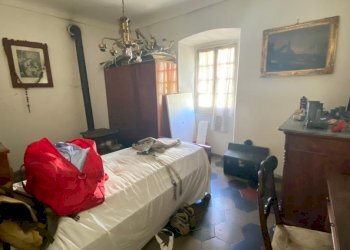 4.jpg - Appartamento Via San Zunino 6, Urbe - foto 5