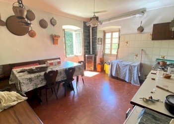 5.jpg - Appartamento Via San Zunino 6, Urbe - foto 6