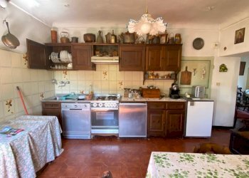 6.jpg - Appartamento Via San Zunino 6, Urbe - foto 7