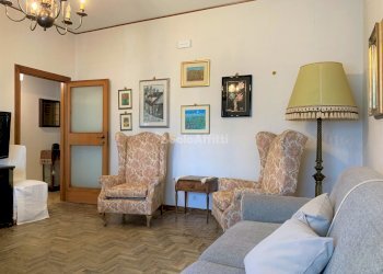 Two-room apartment Catanzaro - photo 3