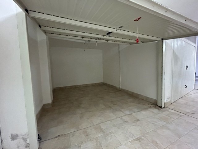 3.jpg - Box Via del Lavoro 29, Tivoli - photo 3