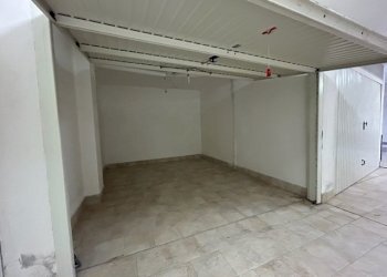 3.jpg - Box Via del Lavoro 29, Tivoli - foto 3