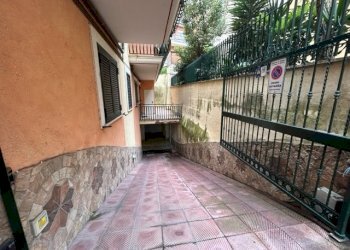 10.jpg - Box Via del Lavoro 29, Tivoli - foto 10