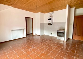 UH_gN7iEYqh8hpHv7ULpMW8ORVU5o20PPHRoPwKsmuA=_plain - Appartamento Urbe - foto 4