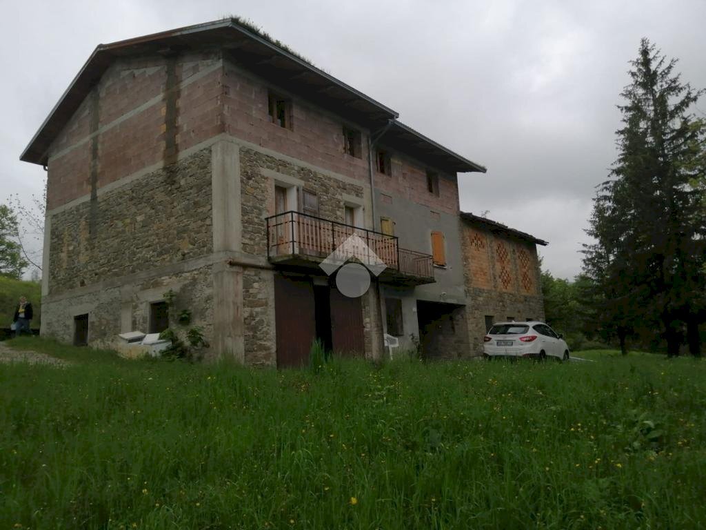 Casa indipendente Via Val D' Asta, Villa Minozzo - foto 1