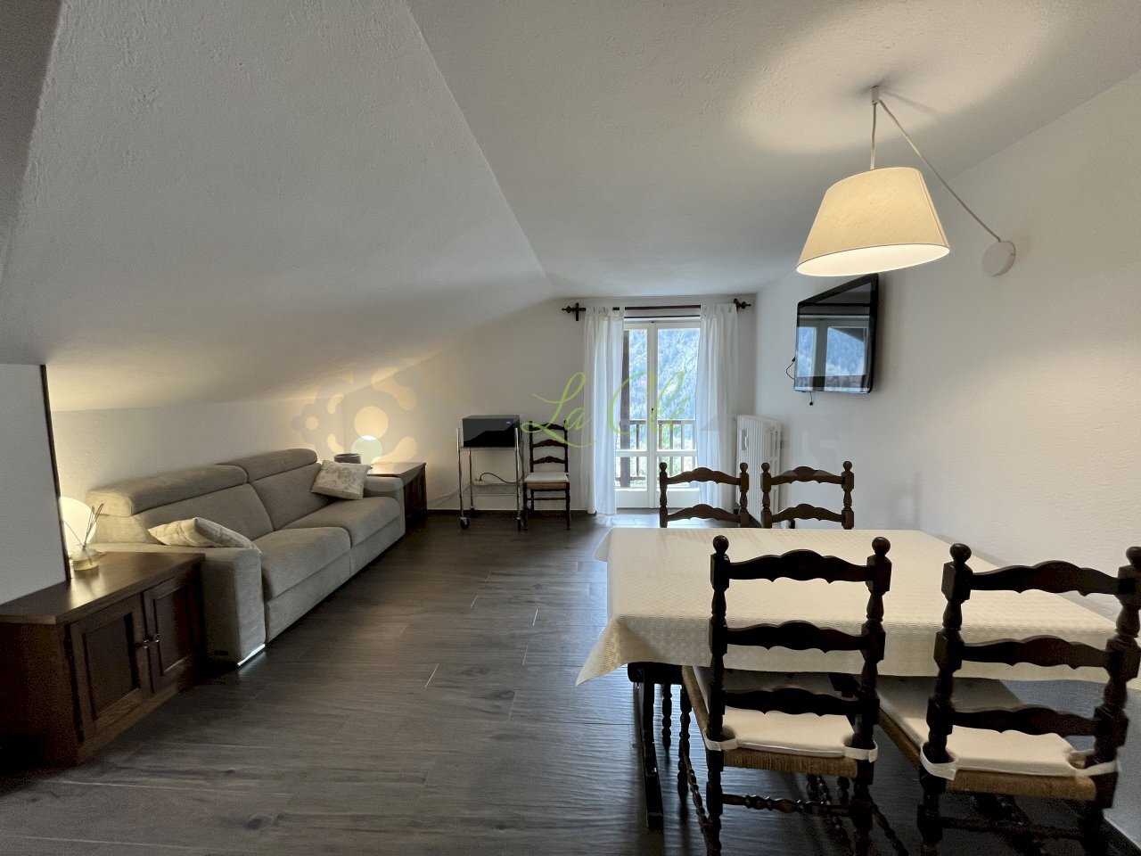 VENDITA COURMAYEUR: zona pranzo e salotto - Trilocale Via Les Golettes  31, Courmayeur - foto 1