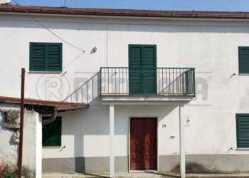 3.jpg - Casa semi indipendente Via San Michele 1818, Cassino - foto 1