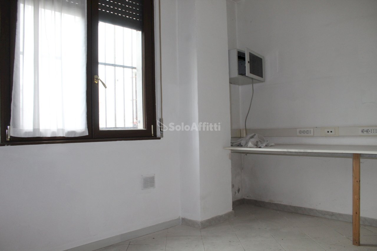 Area operativa.JPG - Ufficio Via Magenta, Parabiago - foto 2