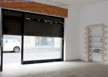 Area operativa.JPG - Ufficio Via Magenta, Parabiago - foto 1