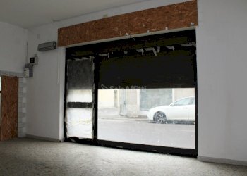 Area operativa.JPG - Ufficio Via Magenta, Parabiago - foto 4