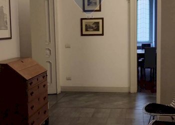 Three-room apartment Centro, Torino, Torino (neighborhood Centro) - photo 2