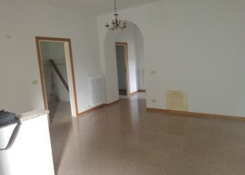 AINGRESSOSOGGIORNO3 (002).jpg - Casa indipendente Via Cigne 2, Panicale - foto 9