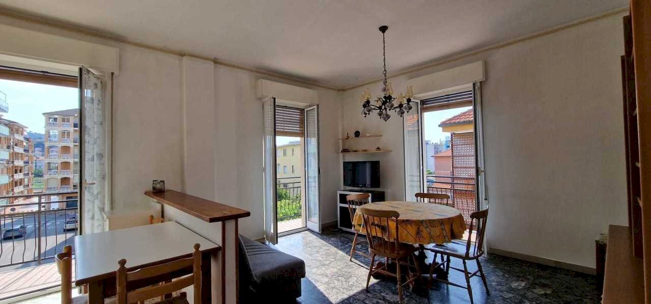 6bbd7cf6-0e91-4ab3-a3d4-2ace2e233310.jpg - Quadrilocale Via IV Novembre 8, Andora - foto 2