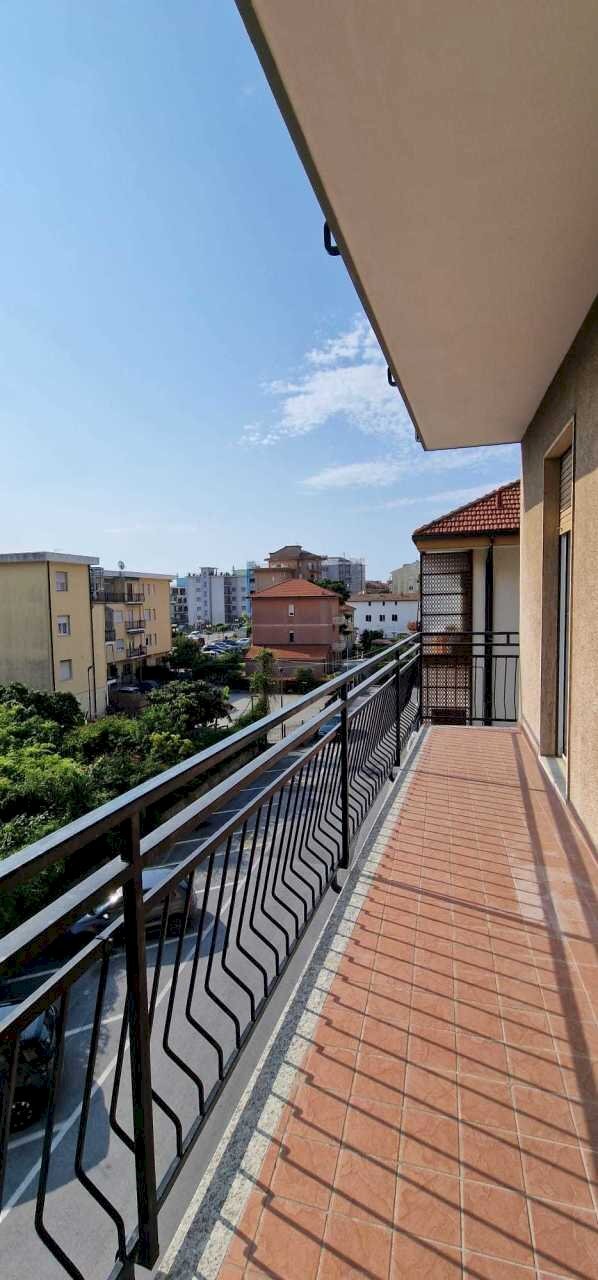 203b6308-5d14-41d2-b72f-85acec7ff7ef.jpg - Quadrilocale Via IV Novembre 8, Andora - foto 1