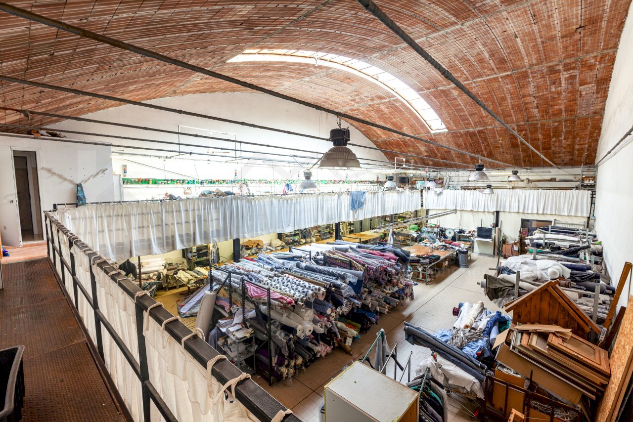 area produttiva - capannone 1 - Commercial Premises Viale Padre Nicola Magri, Livorno - photo 1