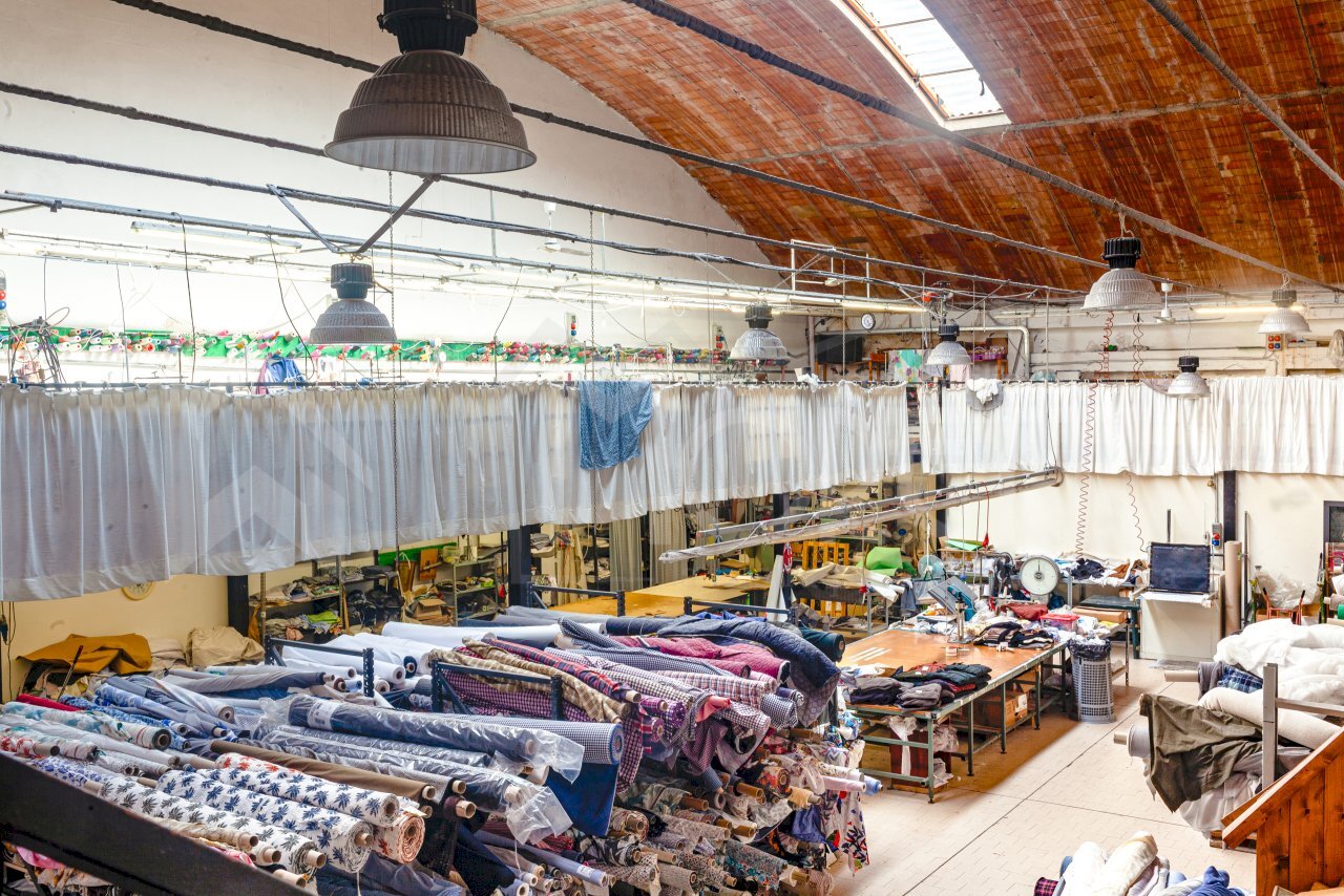 area produttiva - capannone 1 - Commercial Premises Viale Padre Nicola Magri, Livorno - photo 2