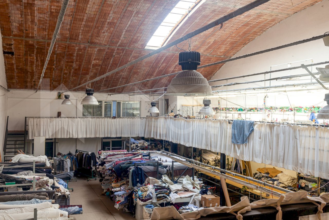 area produttiva - capannone 1 - Commercial Premises Viale Padre Nicola Magri, Livorno - photo 3