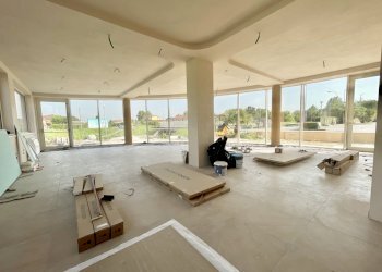 IMG_6012.jpg - Show room Pietrasanta - foto 1