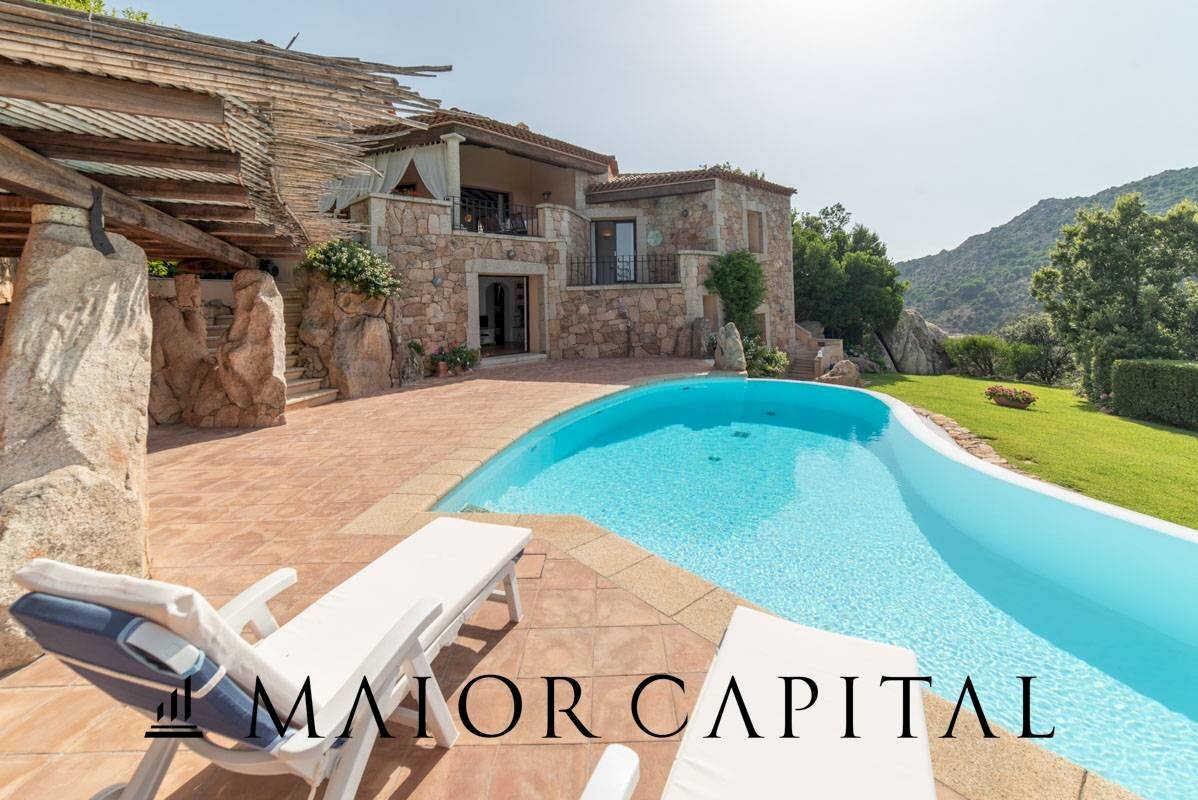 Villa Unifamiliare via Monti Tundi, Arzachena - foto 1