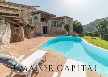 Villa Unifamiliare via Monti Tundi, Arzachena - foto 1