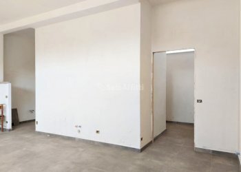 Fiumicino, Isola Sacra - negozio locale commercial - Locale Commerciale Via della Scafa, Fiumicino - foto 12