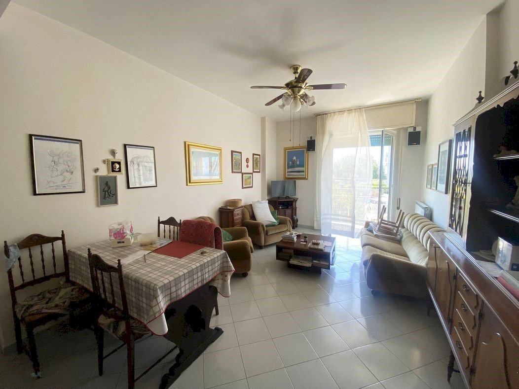 514602505.jpg - Four-room apartment Sarzana - photo 2