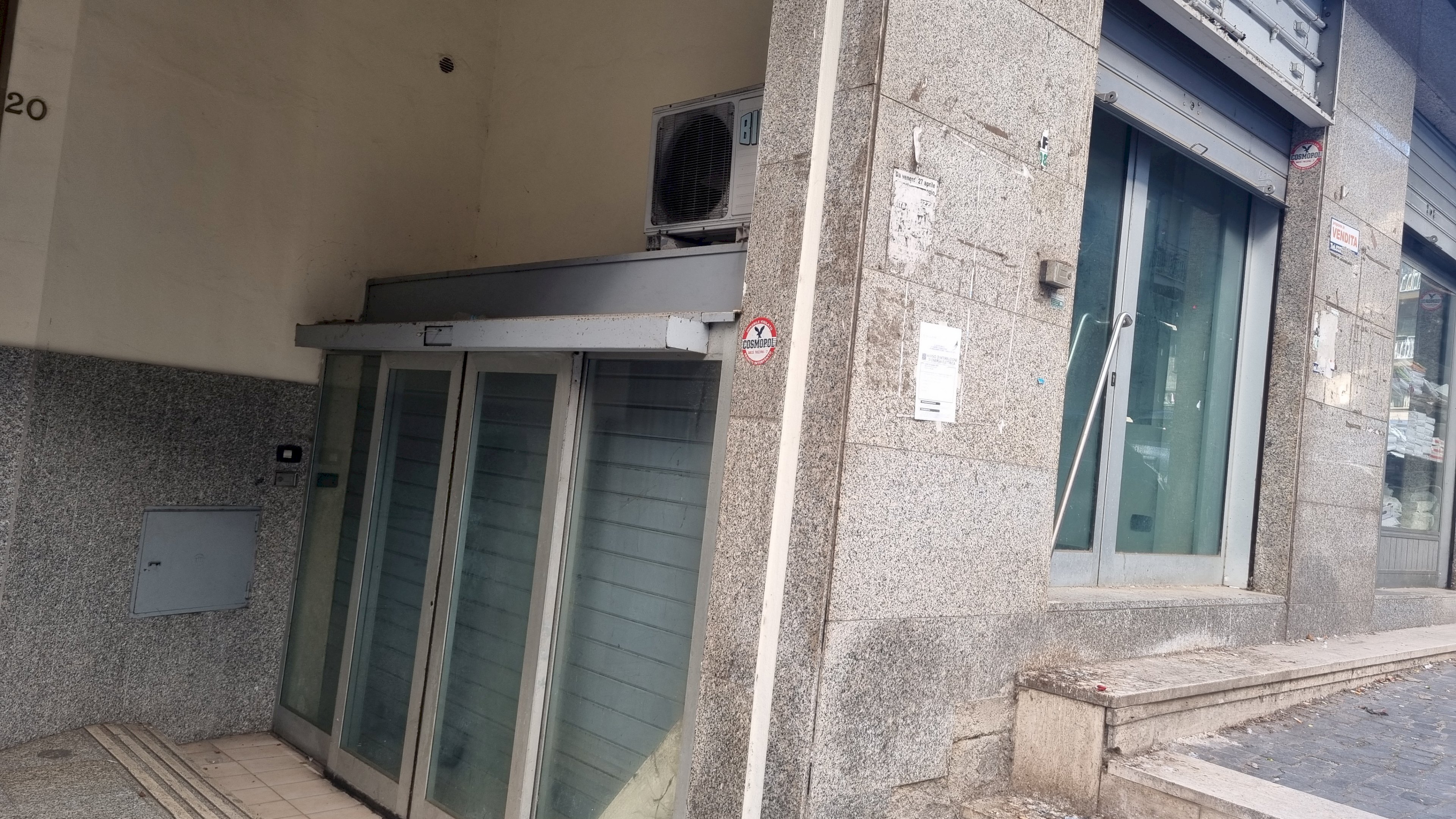 Locale Commerciale via serafino soldi, Avellino - foto 1