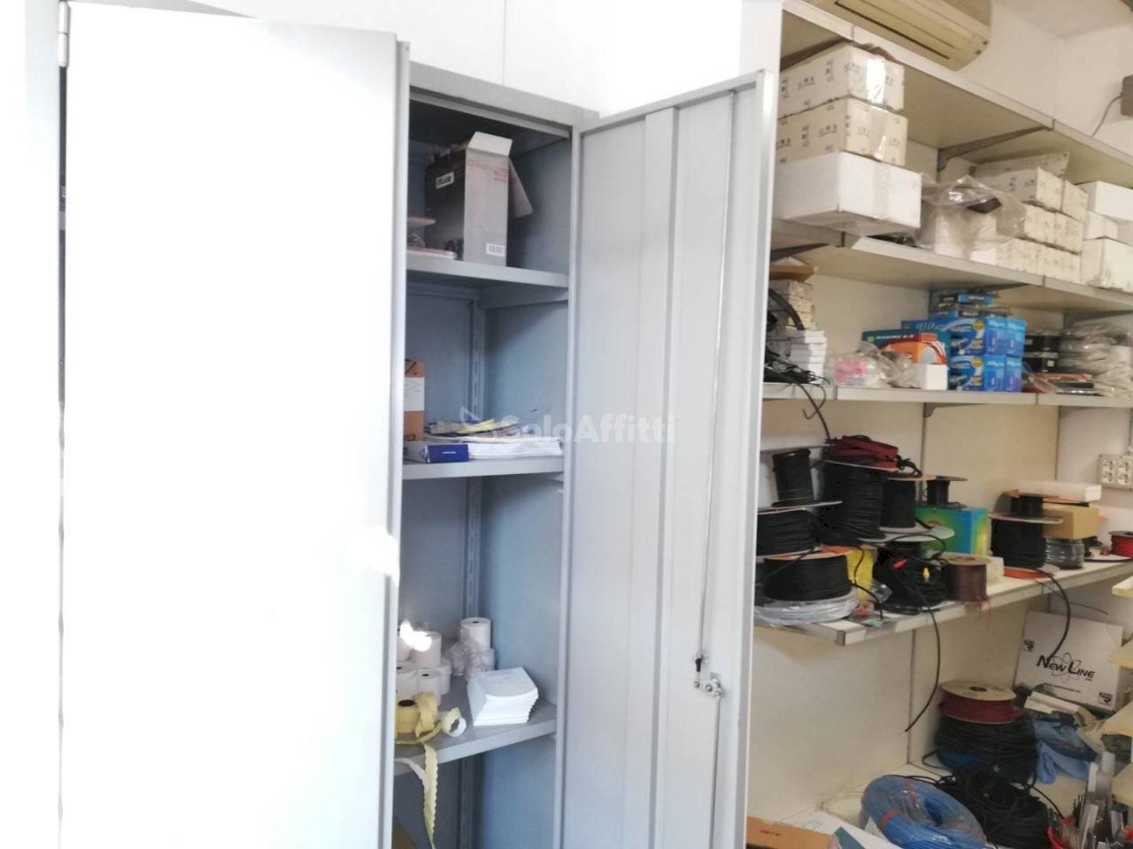 F_166832.jpg - Commercial Premises Modena - photo 2