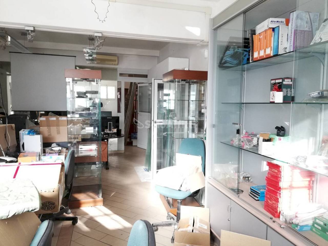 F_441926.jpg - Commercial Premises Modena - photo 3