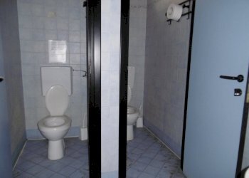 P1150545.JPG - Locale Commerciale Reggio nell'Emilia - foto 3