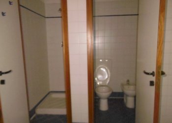 P1150558.JPG - Locale Commerciale Reggio nell'Emilia - foto 9