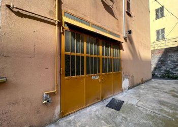 3 - Warehouse via San Tomaso d'Aquino, Genova (neighborhood Sestri Ponente) - photo 3