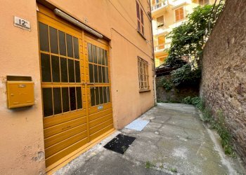 4 - Warehouse via San Tomaso d'Aquino, Genova (neighborhood Sestri Ponente) - photo 4
