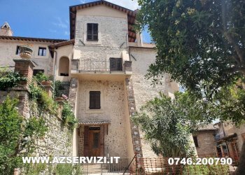 Trilocale piazza Vittorio Emanuele II, 1, Contigliano - foto 1