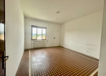 IMG_0703.jpg - Appartamento Sarzana - foto 9