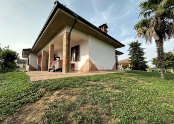 Villa Via Umberto Camera, Fresonara - foto 6