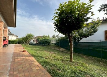 Villa Via Umberto Camera, Fresonara - foto 8