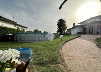 Villa Via Umberto Camera, Fresonara - foto 15