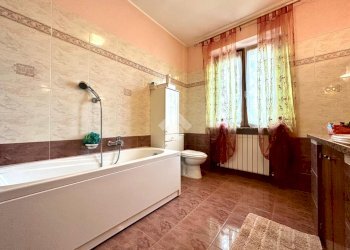 Villa Via Umberto Camera, Fresonara - foto 34