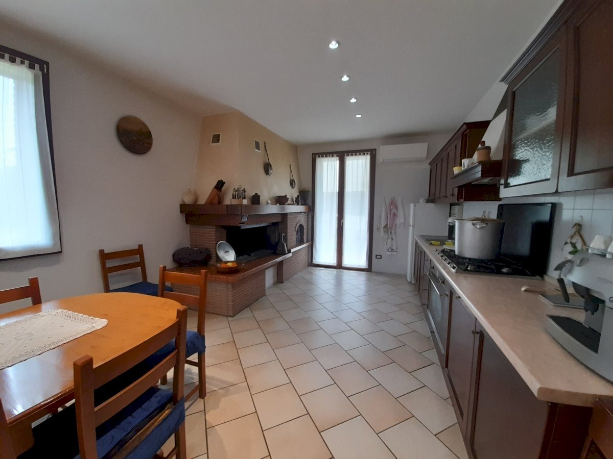 Casa indipendente Ravenna (zona Ponte Nuovo) - foto 1