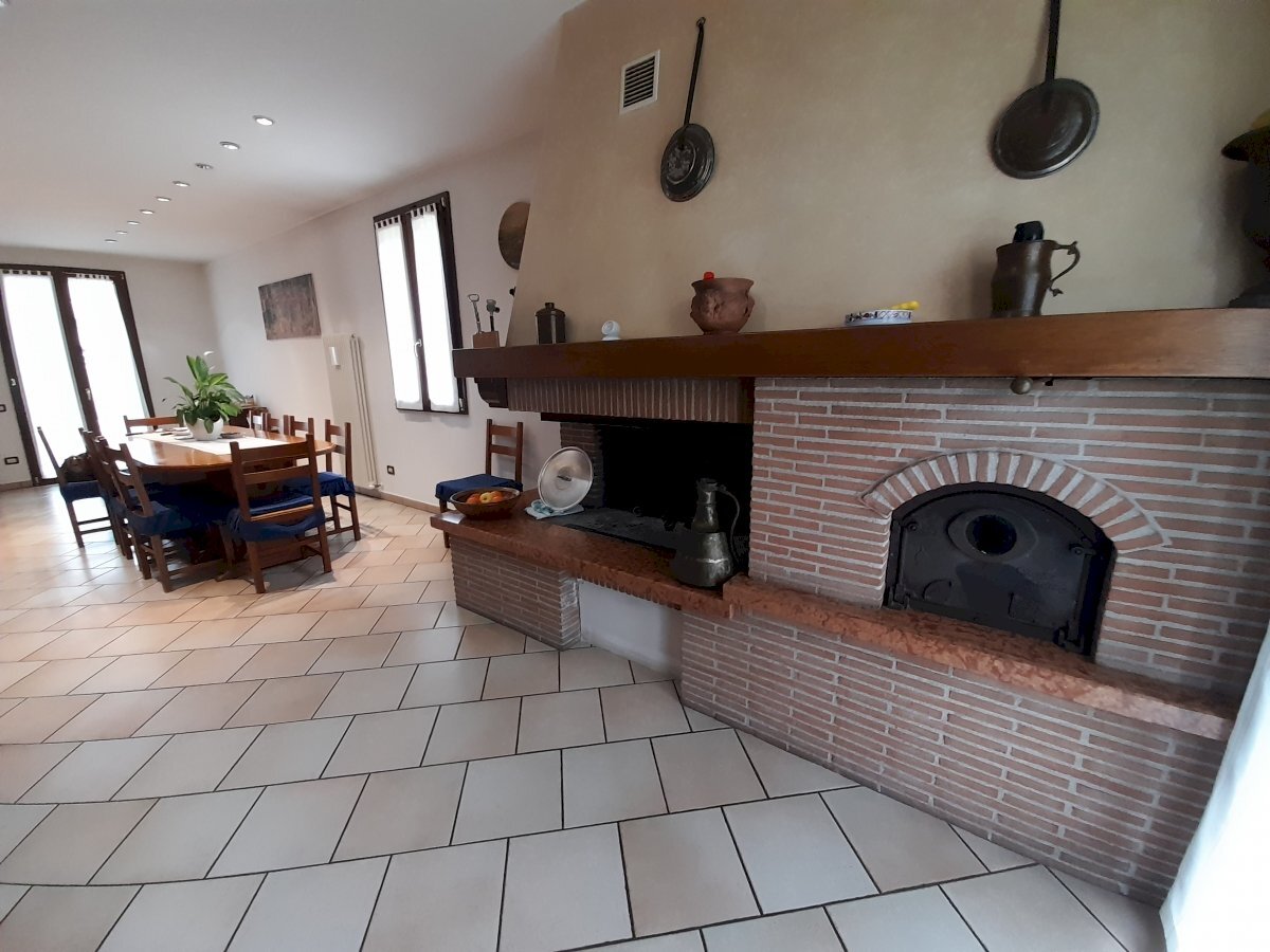 Casa indipendente Ravenna (zona Ponte Nuovo) - foto 2