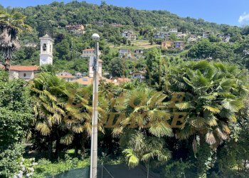 Vista dalla camera da letto - Appartamento Via Arturo Reschigna 2/B, Maccagno con Pino e Veddasca - foto 19