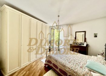 Camera matrimoniale - Appartamento Via Arturo Reschigna 2/B, Maccagno con Pino e Veddasca - foto 17