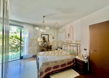 Camera matrimoniale - Appartamento Via Arturo Reschigna 2/B, Maccagno con Pino e Veddasca - foto 18