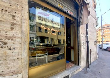 vetrina/ingresso - Negozio via Foligno, 45, Torino - foto 1