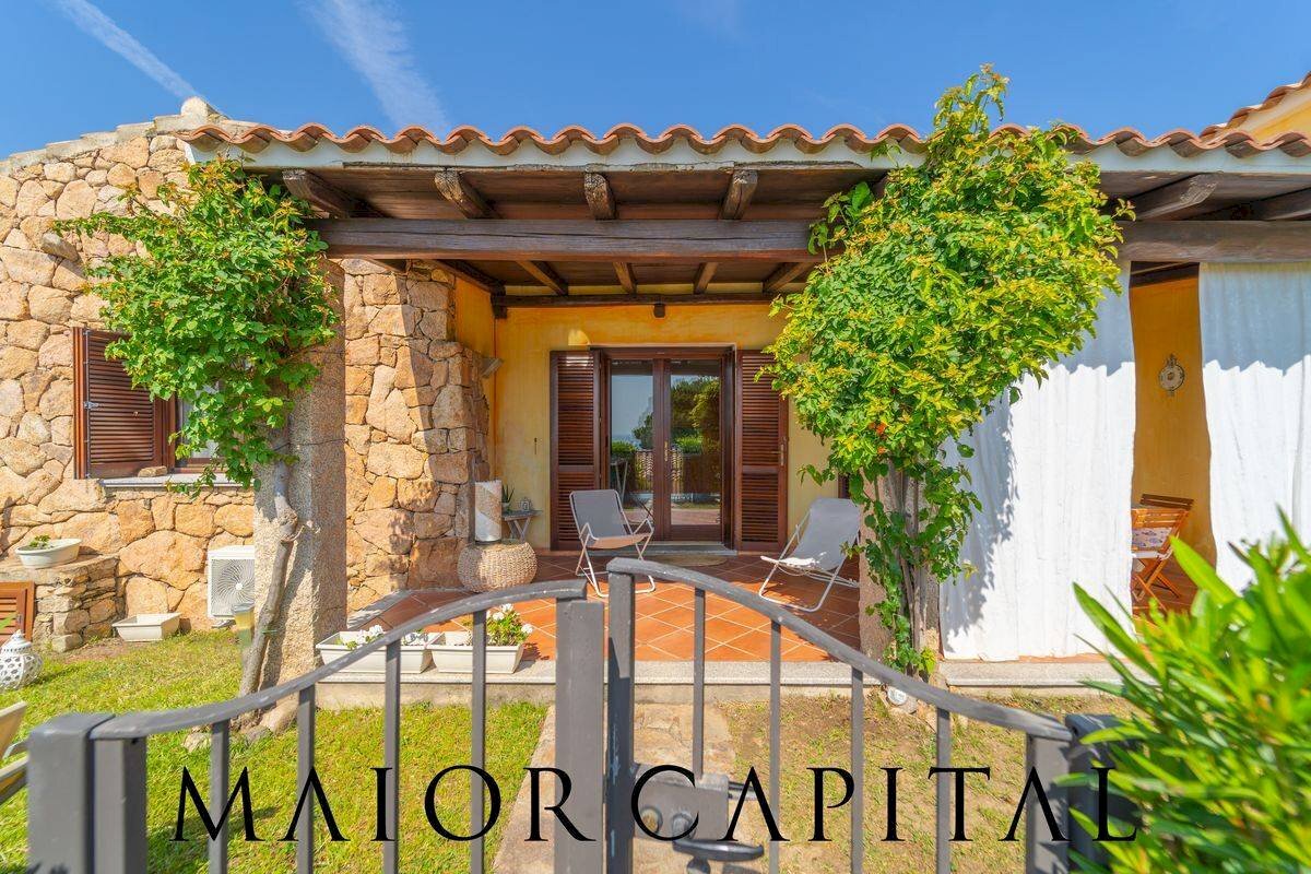 Villa a Schiera Loc. Baia sant'Anna, Budoni - foto 2