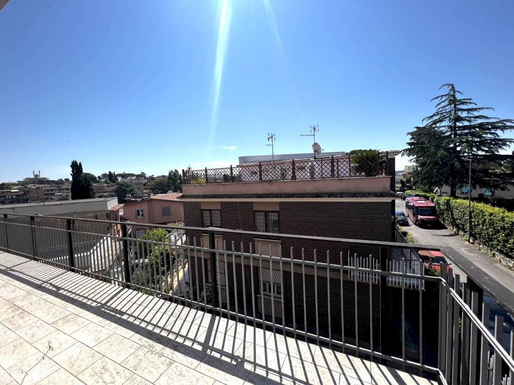 Balcone - Three-room apartment via Sant'Arcangelo di Romagna, 119, Roma - photo 2